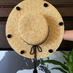 Wheat straw hat